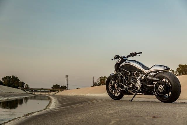 La Ducati XDiavel by_Roland_ panorámica