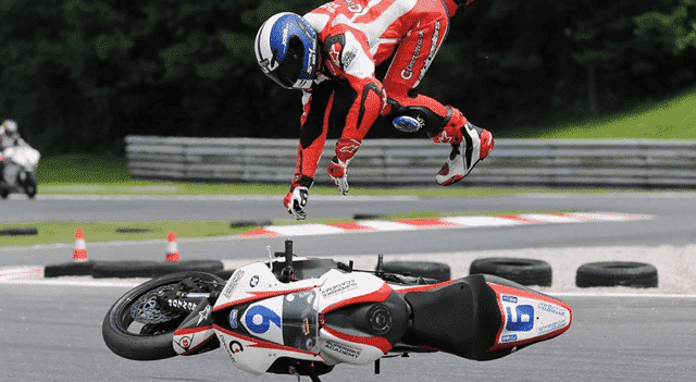 susto y caida en moto caida volando susto y caida en moto caida volando