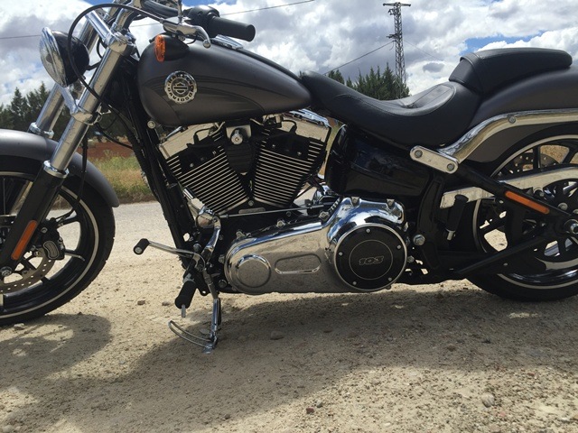 Harley breakout primer plano Harley breakout primer plano