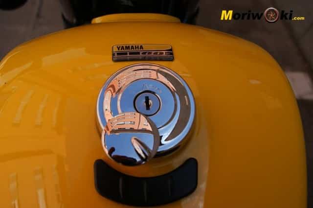 Yamaha XV 950 60 Aniversario depósito