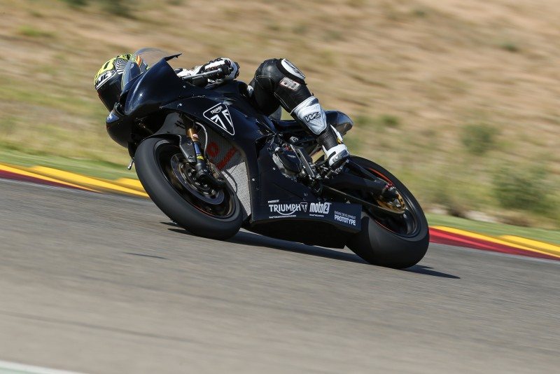 Ndp_Triumph_Moto2_pretes_aragon_23