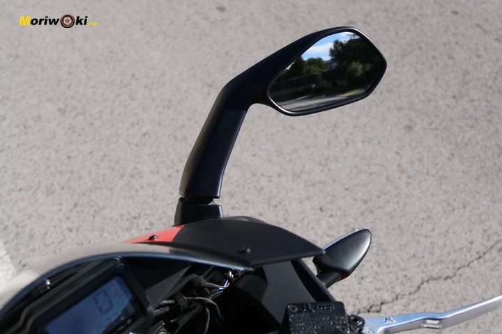 Prueba Aprilia RS 125 espejo