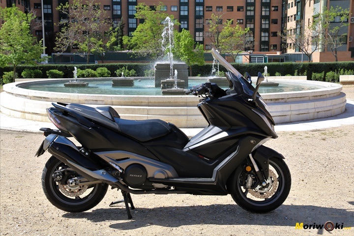 Kymco AK 550 fotos detalle Kymco AK 550 fotos detalle