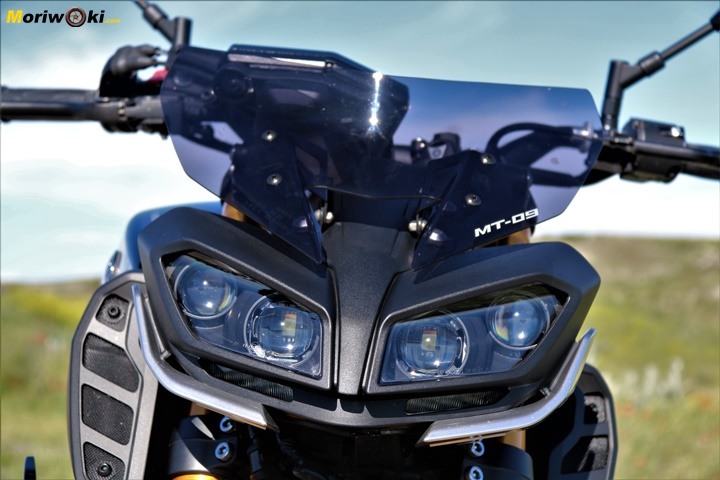 Prueba Yamaha MT-09 SP faro Prueba Yamaha MT-09 SP faro