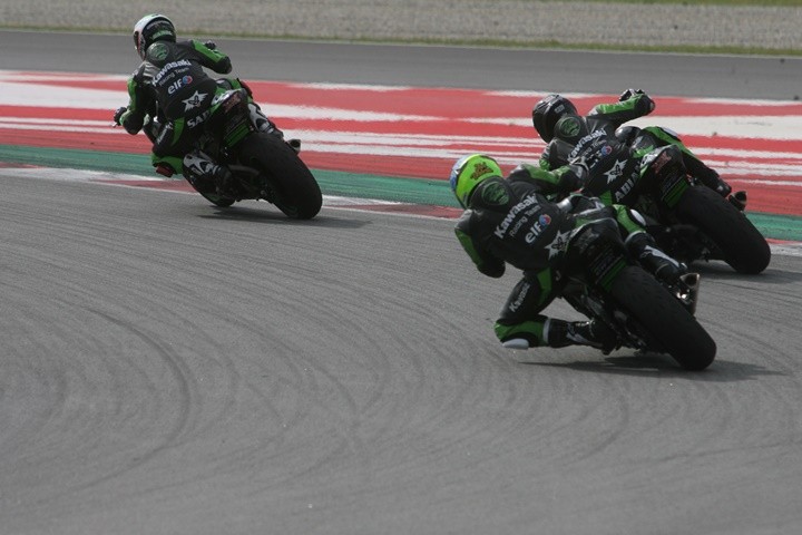 European Kawasaki Z Cup Montmeló 2018 grupo desde atrás