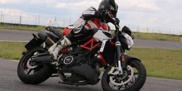 Aprilia Shiver 900 prueba