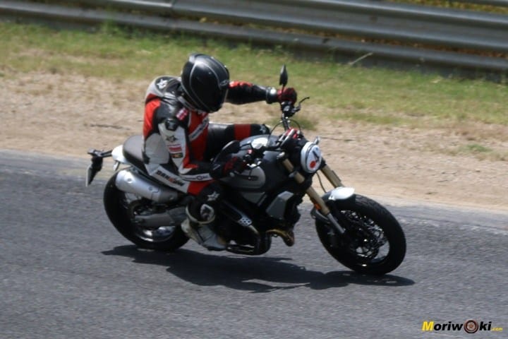 Prueba Ducati Scrambler 1100 Special 11
