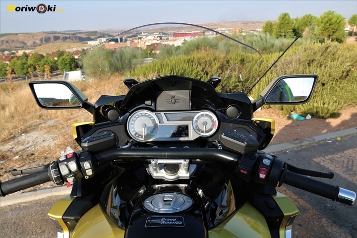 BMW K1600 Grand America 16