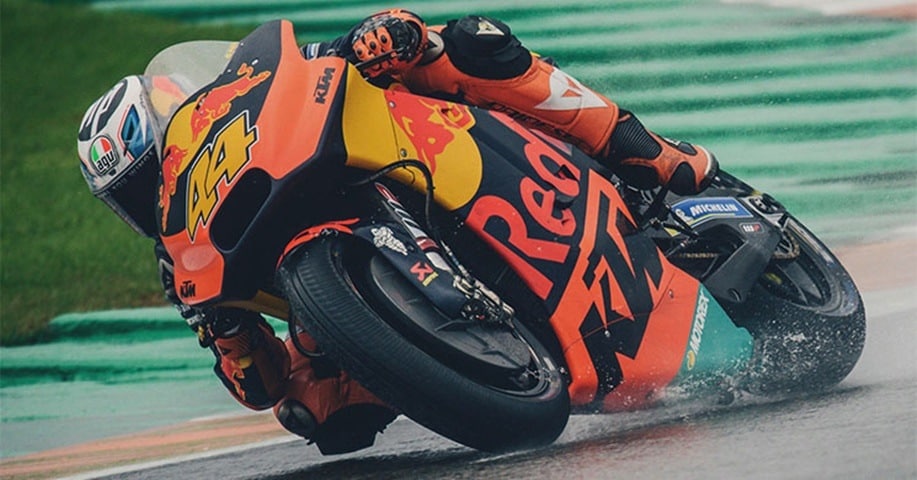 Pol Espargaró bajo la lluvia de Cheste en MotoGP 