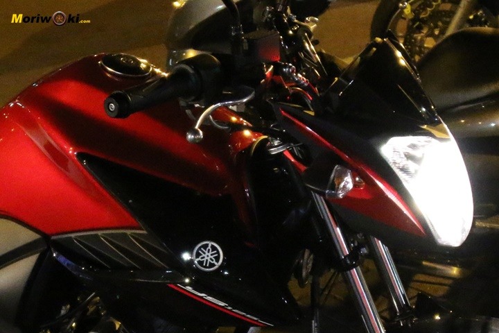 Yamaha YS125 faro encendido