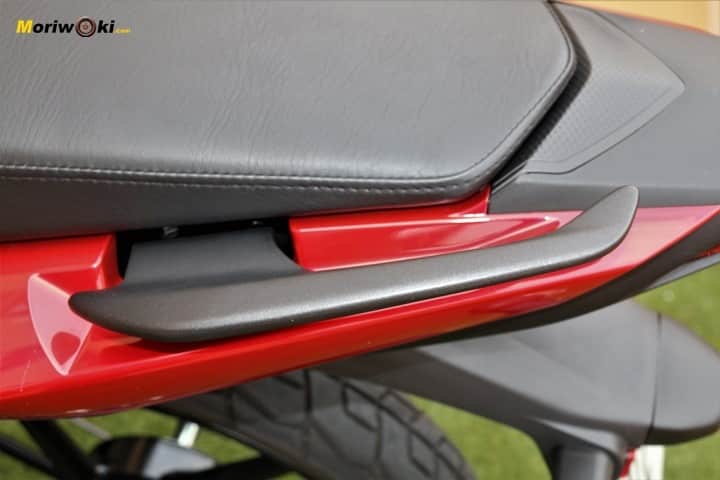 Prueba Yamaha YS125 asa pasajero