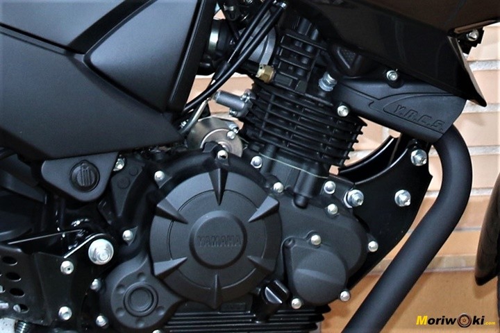Motor monocilíndrico de la Yamaha YS125 