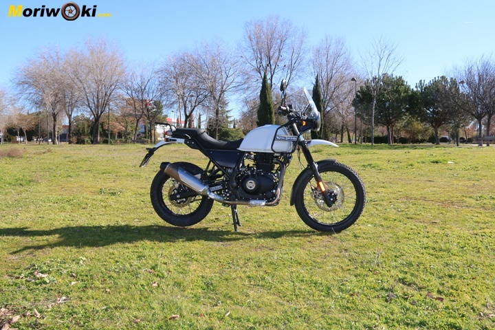Prueba Royal Enfield Himalayan perfil derecho Prueba Royal Enfield Himalayan perfil derecho