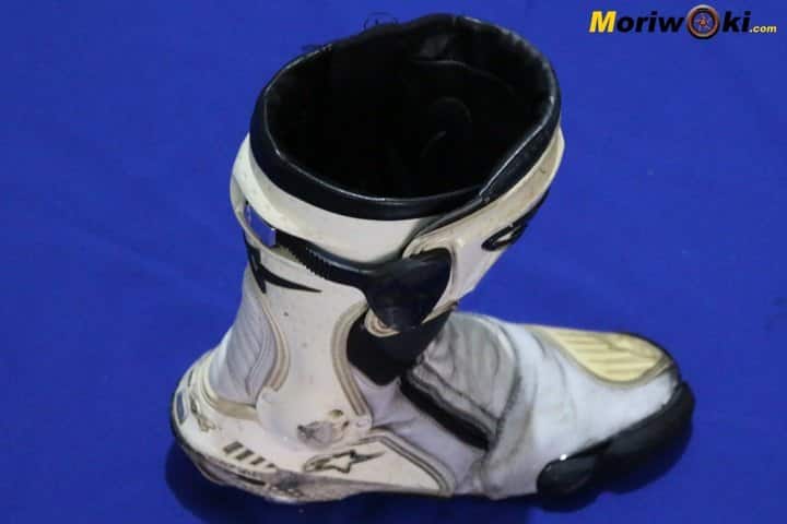 Bota AP reparada vista desde arriba Bota AP reparada vista desde arriba