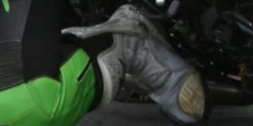 bota para reparar de moto