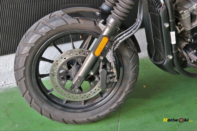 Hyosung Aquila GV 125S freno delantero
