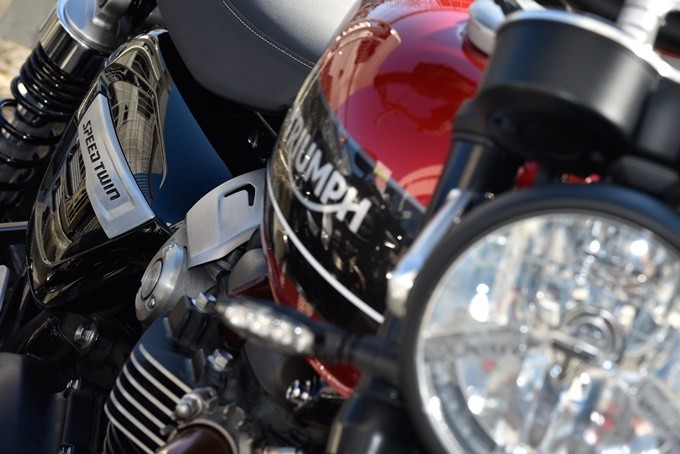 Faro asiento de la Triumph Speed Twin 1200 