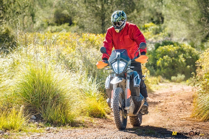 Conducción moto trail básica 2019-04-11 KTM 790 Adventure Launch-1145