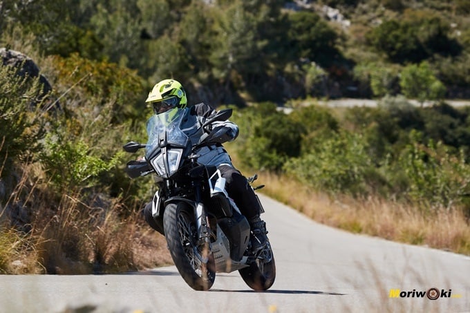 En ruta con la KTM 790 Adventure En ruta con la KTM 790 Adventure