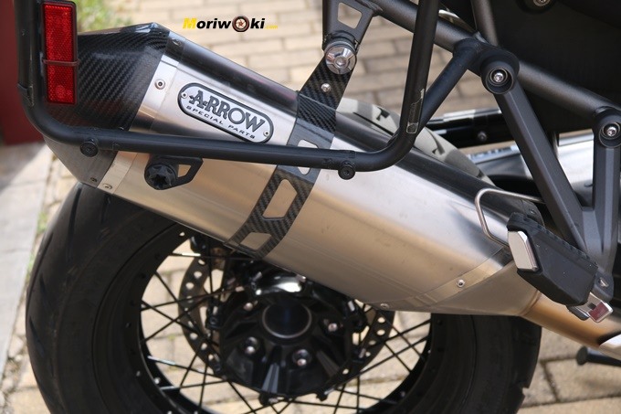 Escape Arrow de la Triumph Tiger 1200 XCA Escape Arrow de la Triumph Tiger 1200 XCA