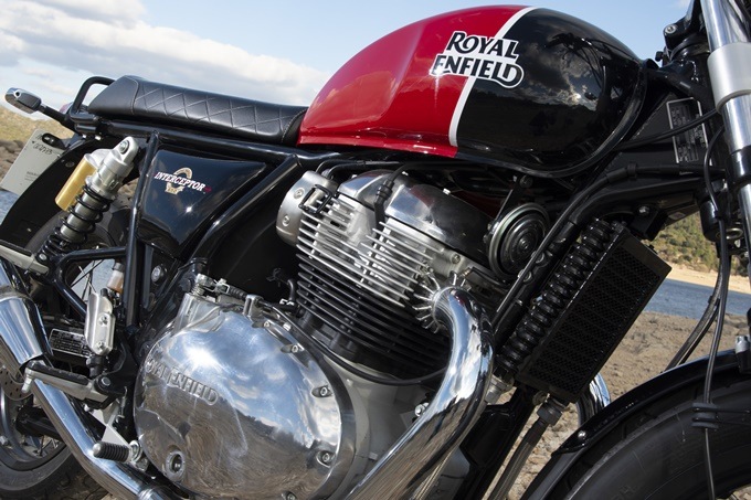 Perspectiva del bicilíndrico de la Royal Enfield Interceptor 650 Perspectiva del bicilíndrico de la Royal Enfield Interceptor 650