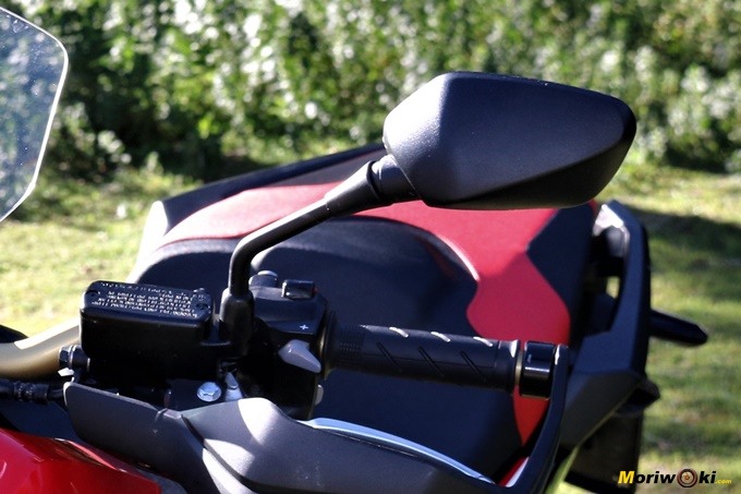 Retrovisor izquierdo del Honda X-ADV