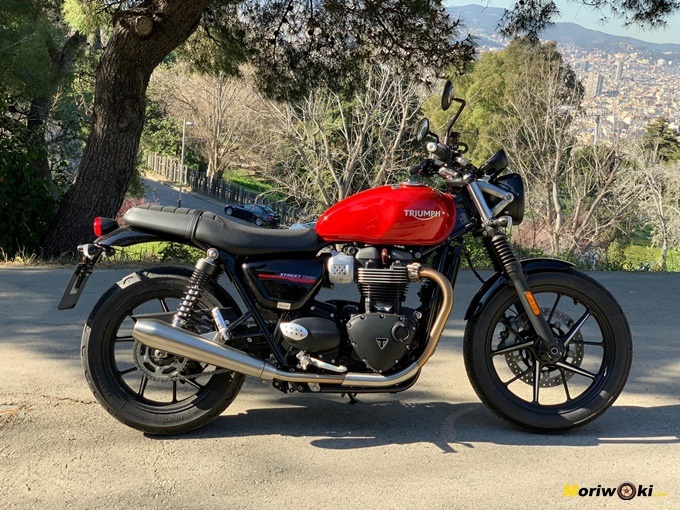 Perfil derecho de la Triumph Street Twin.