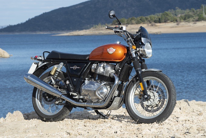 Así es el perfil derecho de la Royal Enfield Interceptor 650 