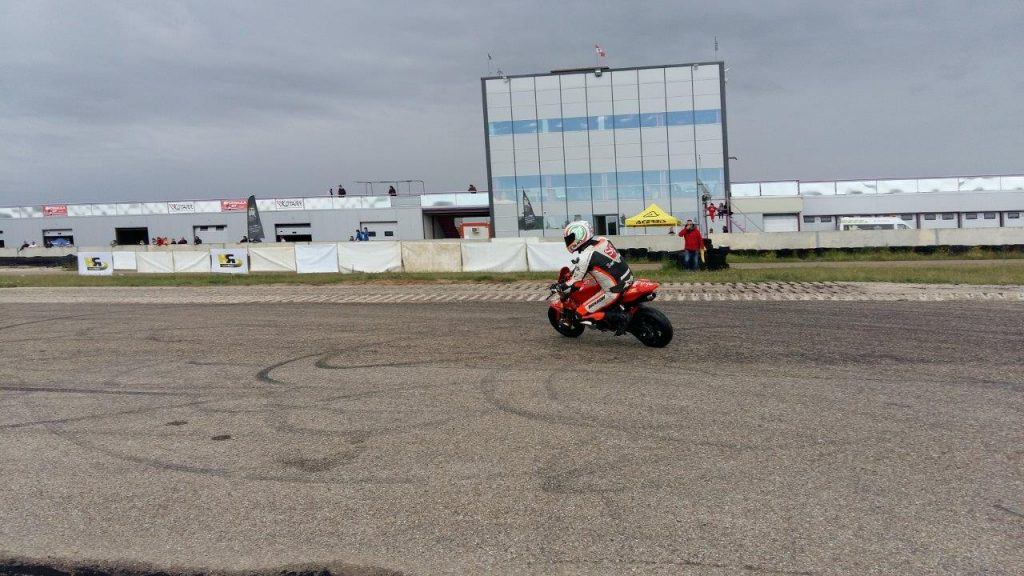 Circuitos Pit Bikes Zona centro. Rodando en Kotarr. Circuitos Pit Bikes Zona centro. Rodando en Kotarr.