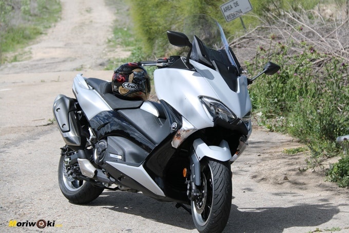 La imponente planta que muestra el Yamaha Tmax 530 DX. La imponente planta que muestra el Yamaha Tmax 530 DX.