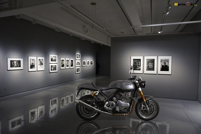 Llevamos la Norton Commando 961 Sport MK2 para que posara en un museo. Llevamos la Norton Commando 961 Sport MK2 para que posara en un museo.
