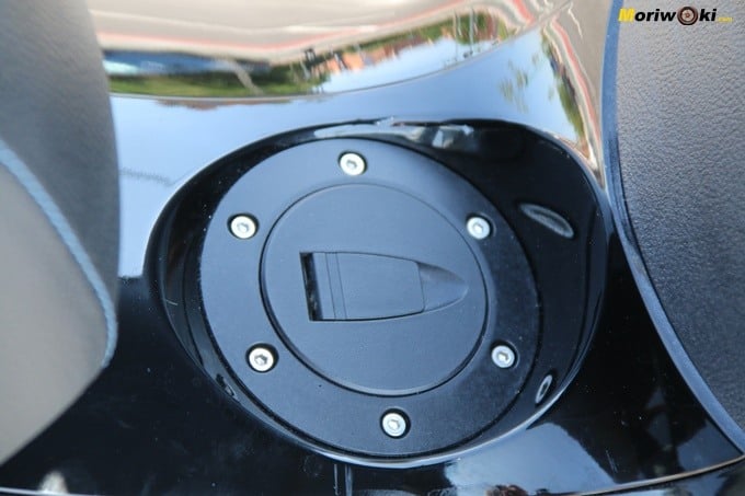 Tapón del Piaggio Beverly 350 Police.