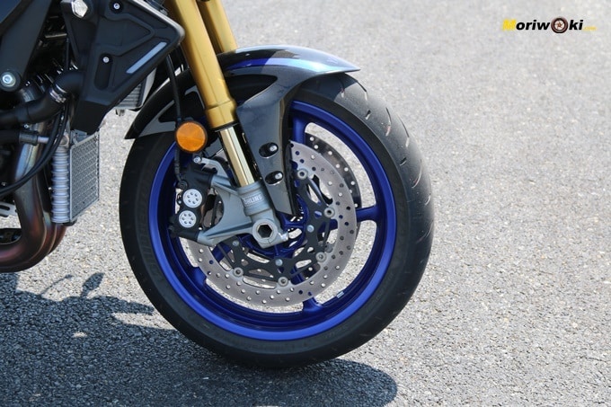 Freno delantero de la Yamaha MT-10 SP