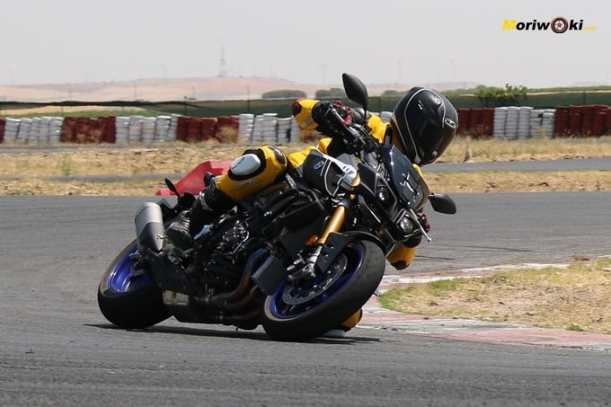 Prueba Yamaha MT-10 en el circuito de FK-1