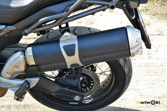 Silencioso de la Guzzi V85 TT. Silencioso de la Guzzi V85 TT.