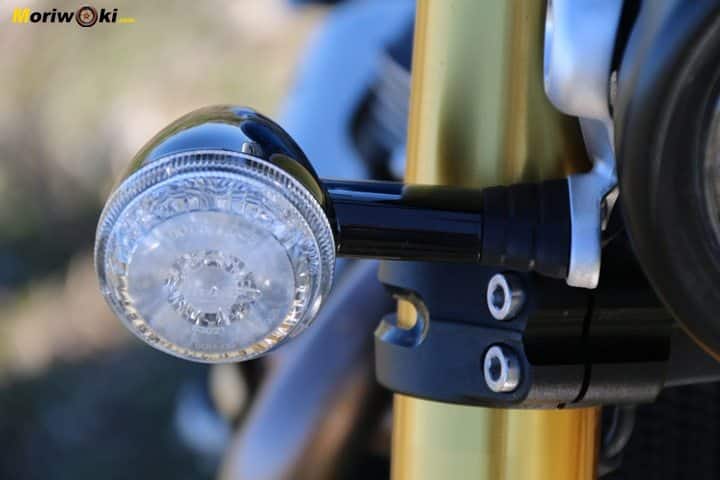 Intermitente de la Triumph Scrambler 1200 XE. Intermitente de la Triumph Scrambler 1200 XE.