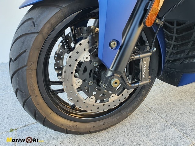 Conjunto de freno delantero del Kymco Xciting 400 S. Conjunto de freno delantero del Kymco Xciting 400 S.