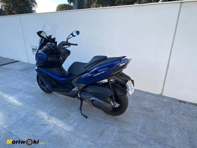 Perspectiva trasera del Kymco Xciting 400 S Perspectiva trasera del Kymco Xciting 400 S