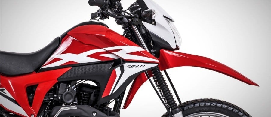 Moto Roja de carreras con batería