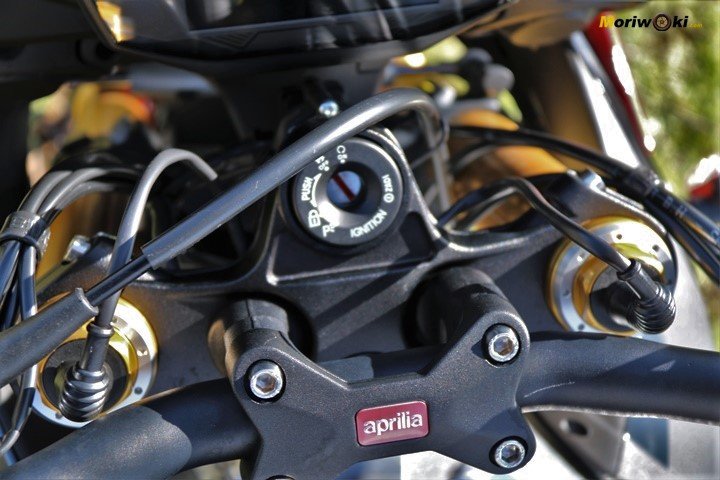 Horquilla electronica de la Aprilia Tuono V4 1100 Factory MY19 Horquilla electronica de la Aprilia Tuono V4 1100 Factory MY19