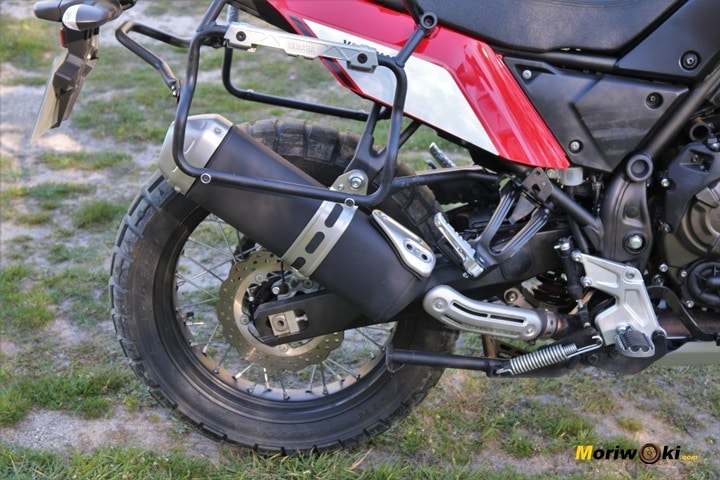 Preuba Yamaha Tenere 700 detalle del silencioso Preuba Yamaha Tenere 700 detalle del silencioso