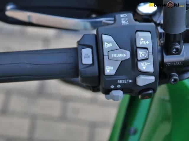 Piña de la Kawasaki Versys 1000SE.