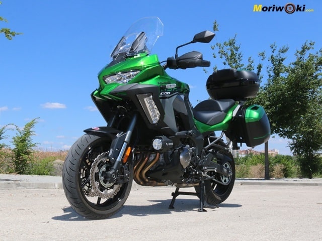 Planta derecha de la Versys 1000SE. 