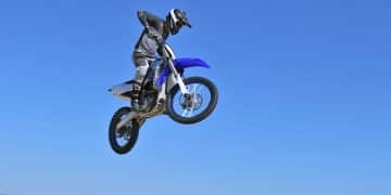 Prueba Yamaha YZF250 salto horquilla