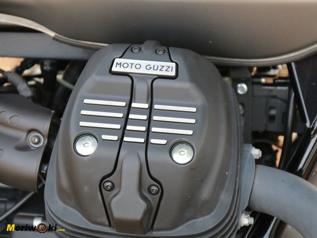 Culata de la Guzzi V7 Rough