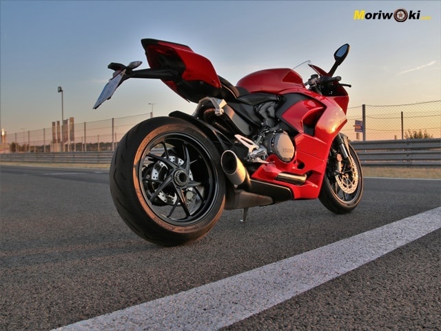 El monobrazo de la Ducati Panigale V2. El monobrazo de la Ducati Panigale V2.