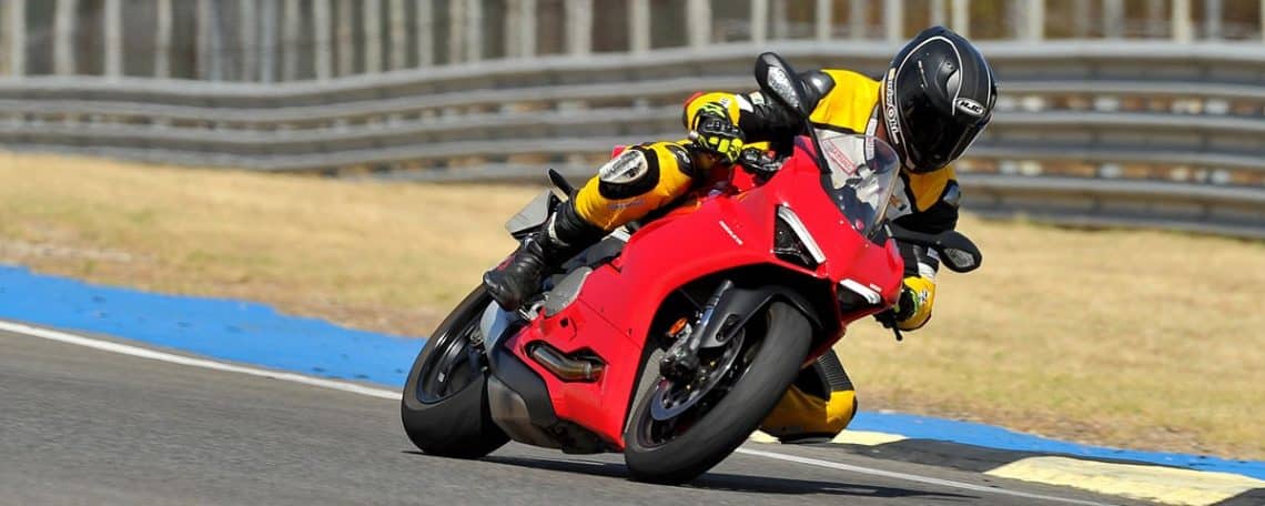 Prueba Ducati Panigale V2 en circuito