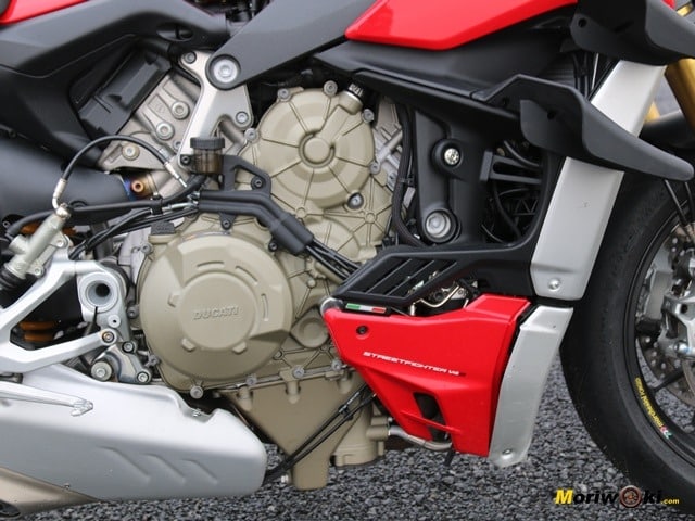 Ducati Streetfighter V4 S motor. Ducati Streetfighter V4 S motor.