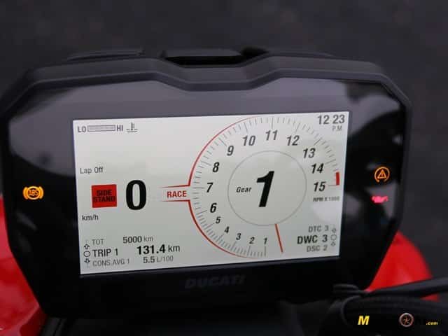 Pantalla TFT Ducati Streetfighter V4 S Pantalla TFT Ducati Streetfighter V4 S