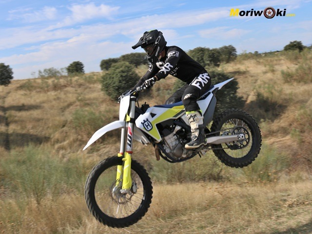 Picando con la Husqvarna FC 450 Picando con la Husqvarna FC 450